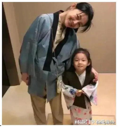 娱乐圈吃瓜爆料燕子,燕子吃瓜爆料,揭秘明星幕后故事 第1张 娱乐圈吃瓜爆料燕子,燕子吃瓜爆料,揭秘明星幕后故事 第1张